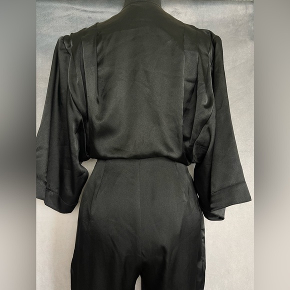 Vintage black satin jumpsuit size small - Picture 4 of 6